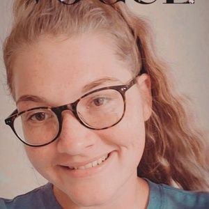 Meet your Posher, Kaitlyn